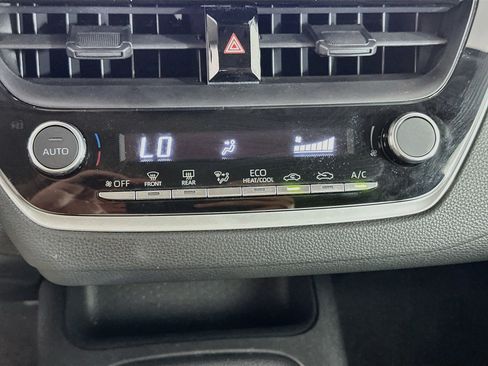 Used 2024 Toyota Corolla LE FWD image 22
