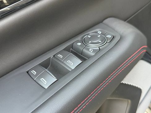 Certified 2026 GMC Yukon AT4 Ultimate AWD/4WD image 17