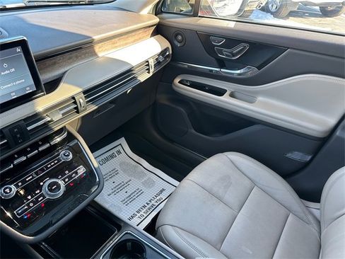 Used 2020 Lincoln Corsair Reserve image 29