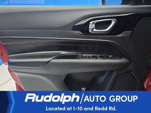 Used 2025 Jeep Compass Trailhawk image 13