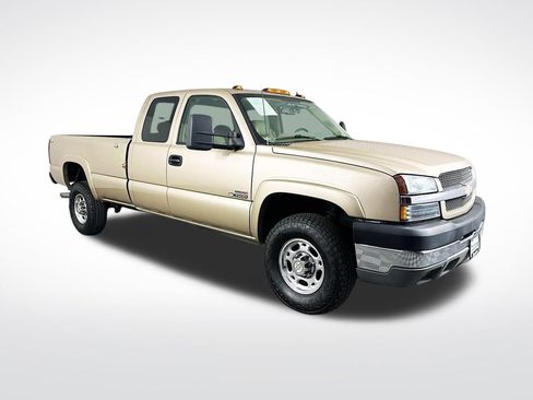 Used 2004 Chevrolet Silverado 3500 2WD Extended Cab w/ Heavy-Duty Power Package image 1