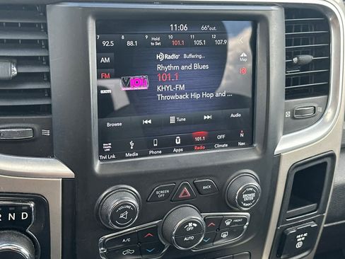 Used 2019 RAM 1500 Classic SLT w/ Black Appearance Group image 19