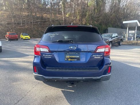 Used 2017 Subaru Outback 2.5i Touring image 5
