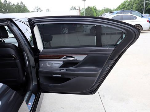 Used 2016 BMW 750i xDrive AWD/4WD image 53