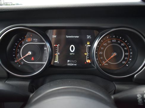 Used 2021 Jeep Wrangler Unlimited Sport AWD/4WD image 30