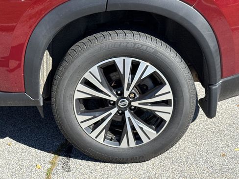 Used 2021 Nissan Rogue SV image 8