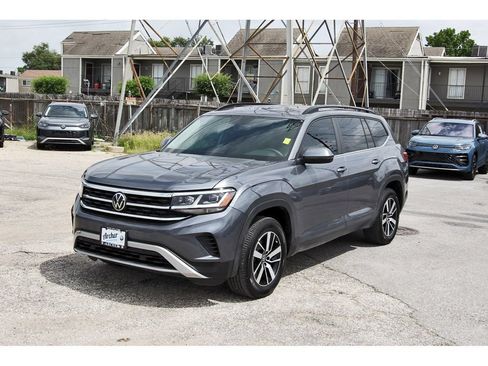 Used 2022 Volkswagen Atlas SE FWD image 3