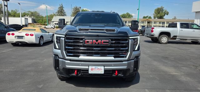 Used 2025 GMC Sierra 2500 AT4 w/ AT4 Premium Plus Package AWD/4WD image 3