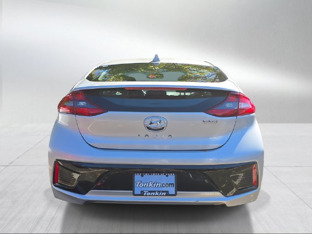 Used 2017 Hyundai Ioniq SEL FWD image 4