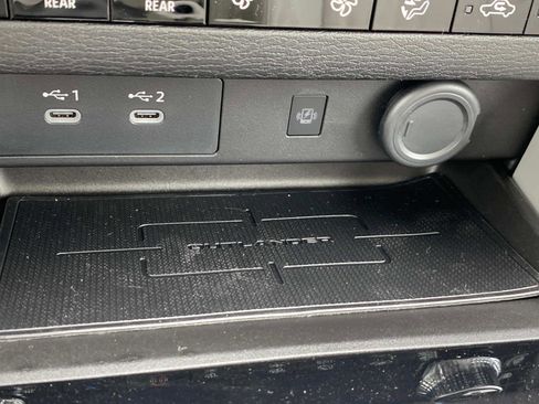 New 2025 Mitsubishi Outlander AWD image 14