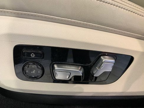 Used 2020 BMW X5 xDrive40i w/ M Sport Package AWD/4WD image 16