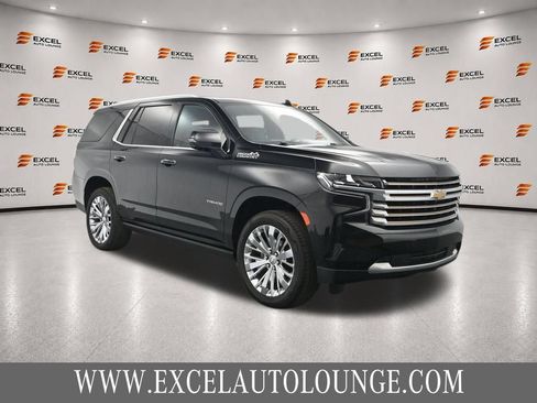 Used 2021 Chevrolet Tahoe High Country w/ Premium Package AWD/4WD image 7