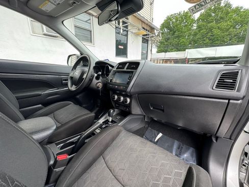 Used 2024 Mitsubishi Outlander Sport SE AWD/4WD image 29