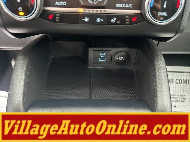 Used 2023 Ford Escape Active AWD/4WD image 24