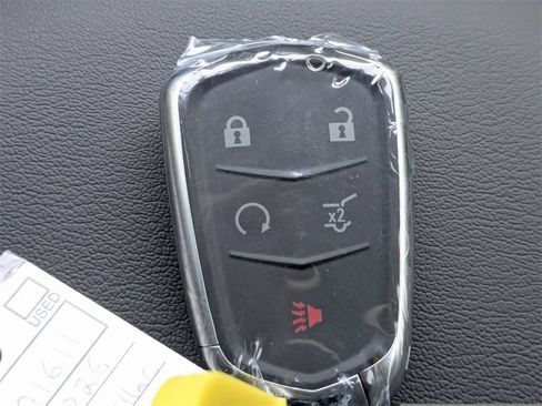 New 2026 Cadillac XT5 Luxury image 33