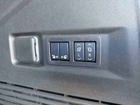 New 2026 Chevrolet Tahoe Premier image 12