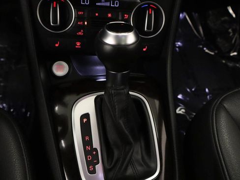 Used 2016 Audi Q3 2.0T Premium Plus w/ Technology Package FWD image 9