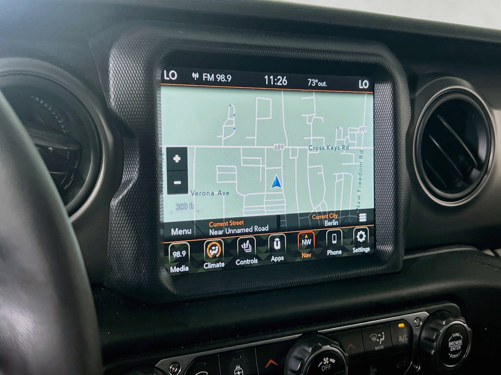 Used 2023 Jeep Wrangler Sport AWD/4WD image 13