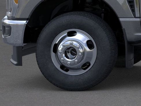 New 2026 Ford F350 XLT image 19
