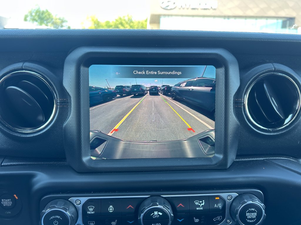 Used 2021 Jeep Gladiator Overland AWD/4WD image 23