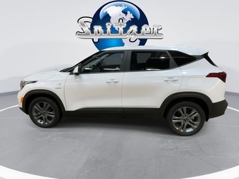 Certified 2022 Kia Seltos LX image 6