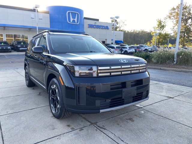 Used 2026 Hyundai Santa Fe SEL FWD image 2