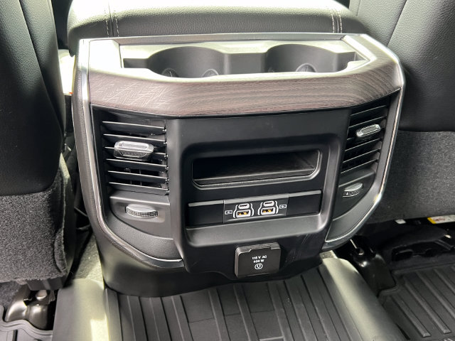 Used 2026 RAM 2500 Laramie AWD/4WD image 39