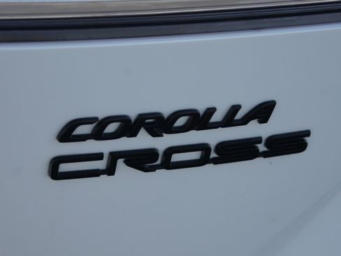 Used 2024 Toyota Corolla Cross AWD Hybrid image 16