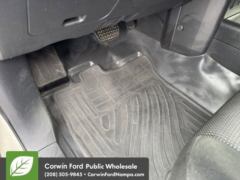 Used 2012 Toyota FJ Cruiser 4WD image 27