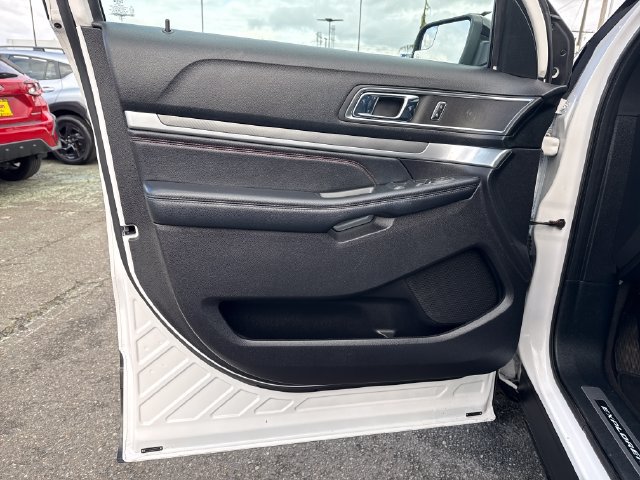 Used 2018 Ford Explorer Sport AWD/4WD image 16