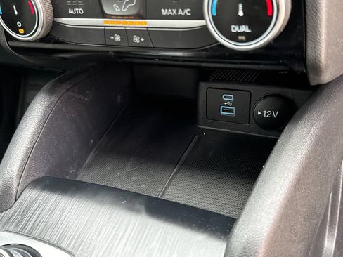 Used 2022 Ford Escape SE w/ Convenience Package AWD/4WD image 16
