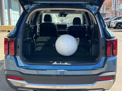 Used 2025 Kia Sorento EX w/ EX Panoramic Sunroof Package AWD/4WD image 12