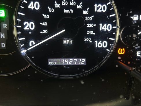 Used 2010 Toyota Avalon image 12