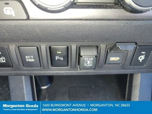 Used 2023 Toyota Tacoma TRD Off-Road w/ TRD Premium Off Road Package AWD/4WD image 23