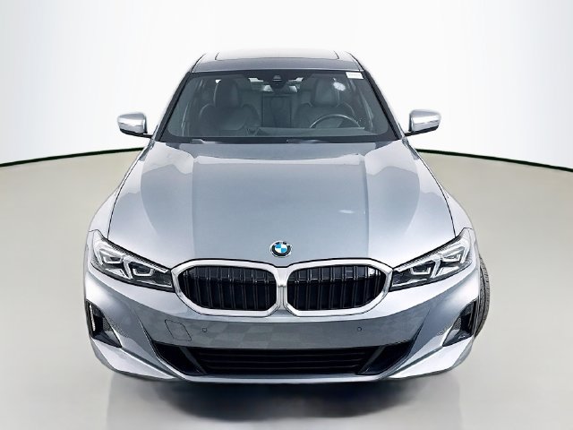 Used 2024 BMW 330i Sedan w/ Convenience Package RWD image 2