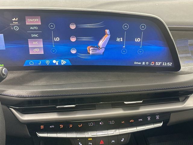 Used 2024 Cadillac XT4 Sport w/ Technology Package AWD/4WD image 14