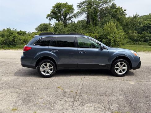 Used 2014 Subaru Outback 2.5i Premium AWD/4WD image 6