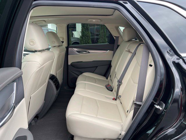 Used 2024 Cadillac XT5 Premium Luxury w/ LPO, Floor Liner Package AWD/4WD image 11