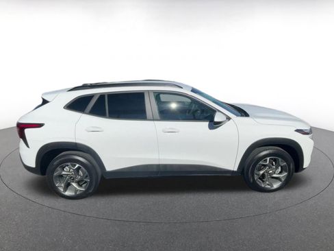 Used 2025 Chevrolet Trax LT image 15