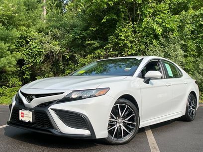 Used 2024 Toyota Camry SE w/ Cold Weather Package