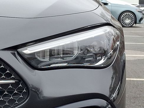Used 2024 Mercedes-Benz CLE 300 4MATIC Coupe image 9