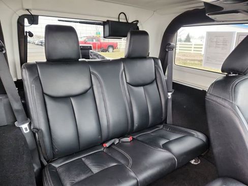 Used 2015 Jeep Wrangler Sahara image 27