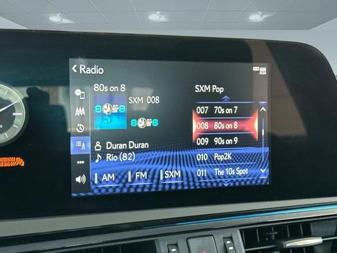 Used 2022 Lexus ES 300h w/ Accessory Package FWD image 20