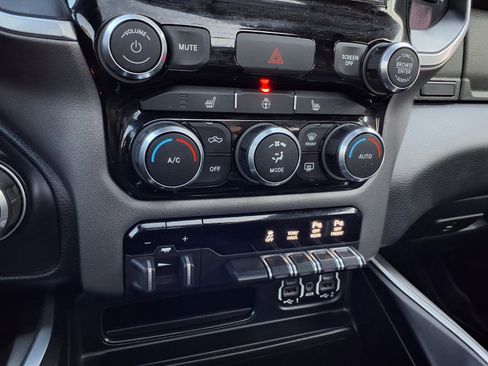 Used 2021 RAM 1500 Big Horn image 22