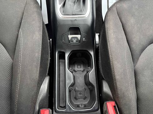 Used 2020 Jeep Renegade Sport image 22