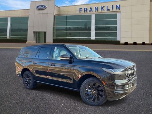 New 2026 Lincoln Navigator L Reserve w/ Jet Appearance Package image 1