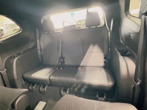 Used 2025 Buick Enclave Preferred image 52