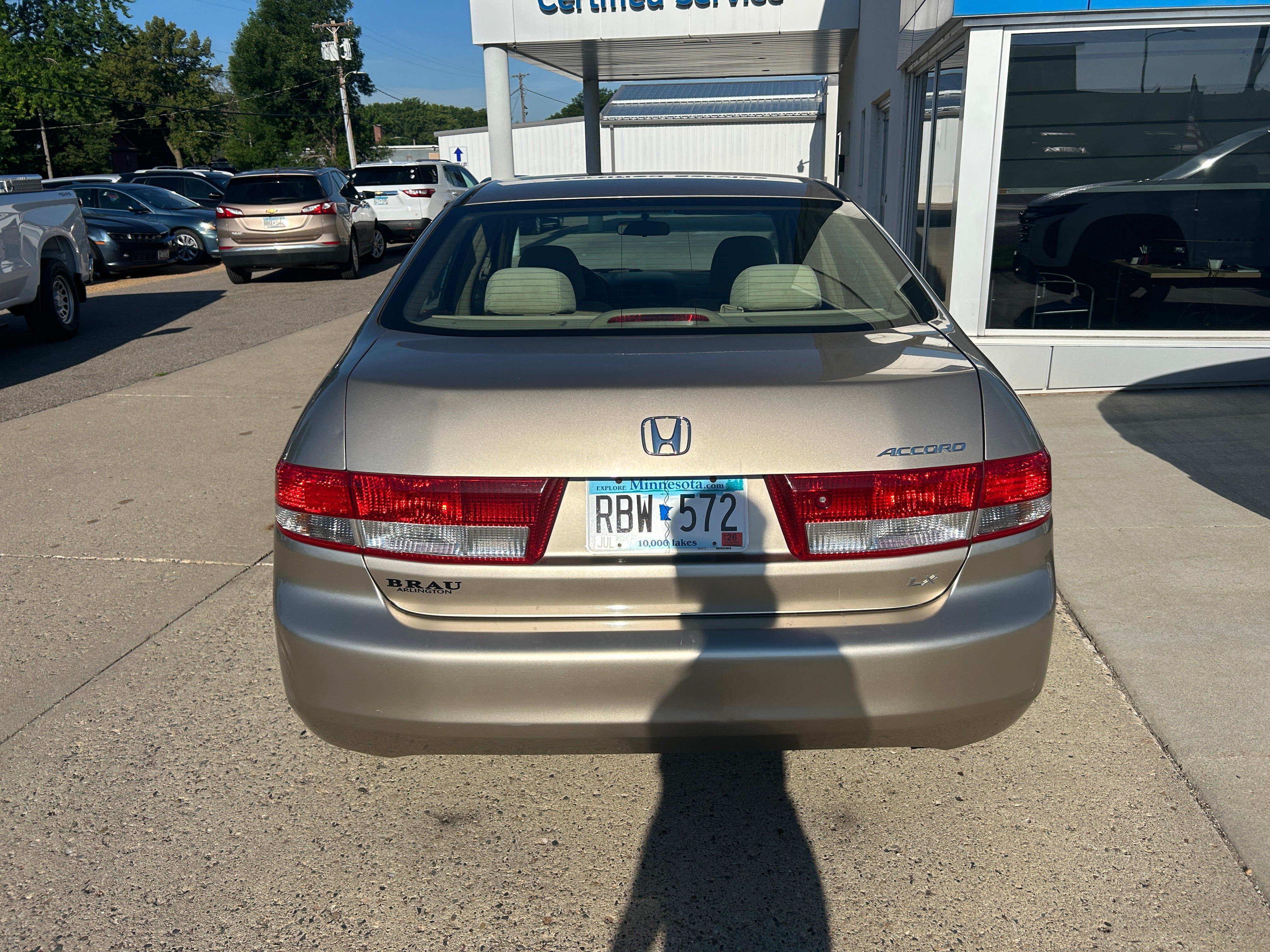 Used 2004 Honda Accord LX image 7
