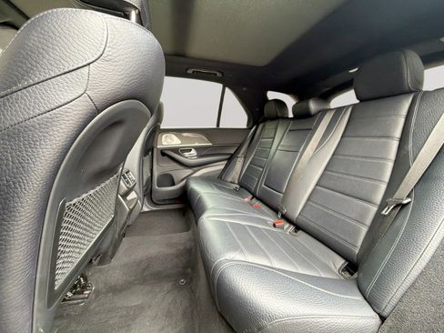 Used 2021 Mercedes-Benz GLE 450 4MATIC image 27