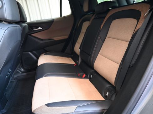 Used 2026 Chevrolet Equinox ACTIV w/ Convenience Package III FWD image 31